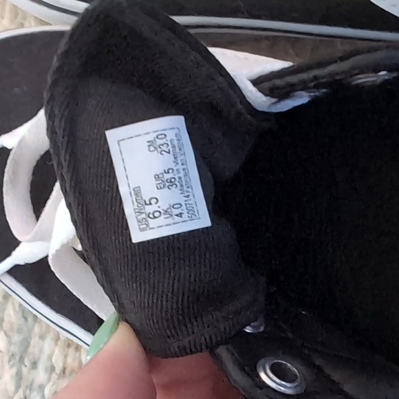 Black vans - Picture 5 of 5